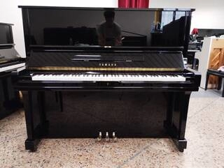 Yamaha U3