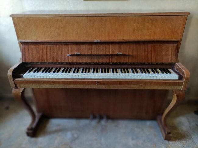 schulze pollmann pianoforte verticale