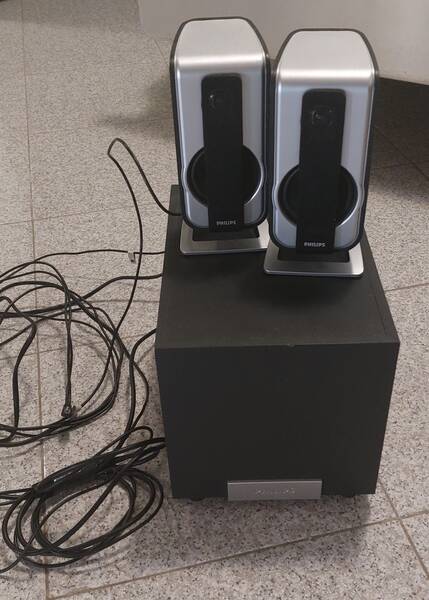 altoparlanti spa3300 2 1- philips