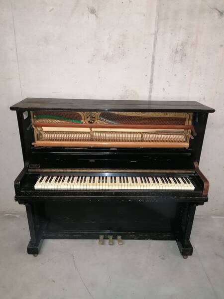 vendo pianoforte verticale