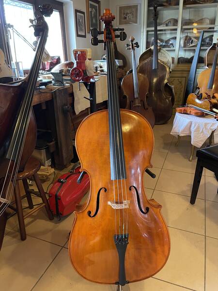 violoncello di liuteria italiana