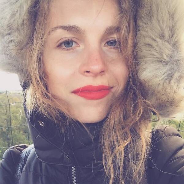 mi offro come cantante e cantautrice