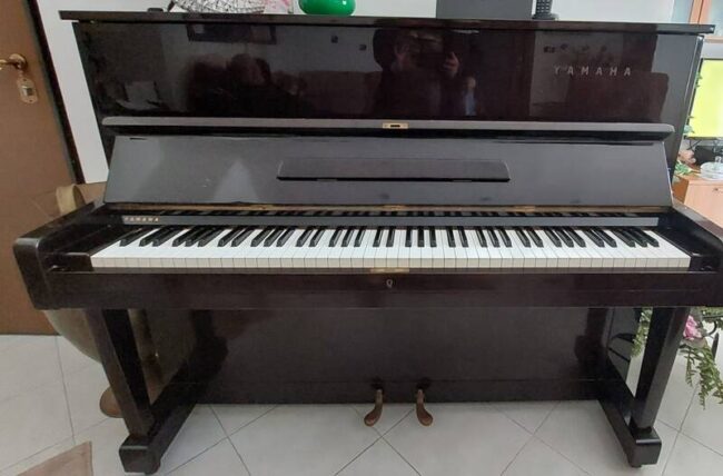 pianoforte verticale yamaha u1