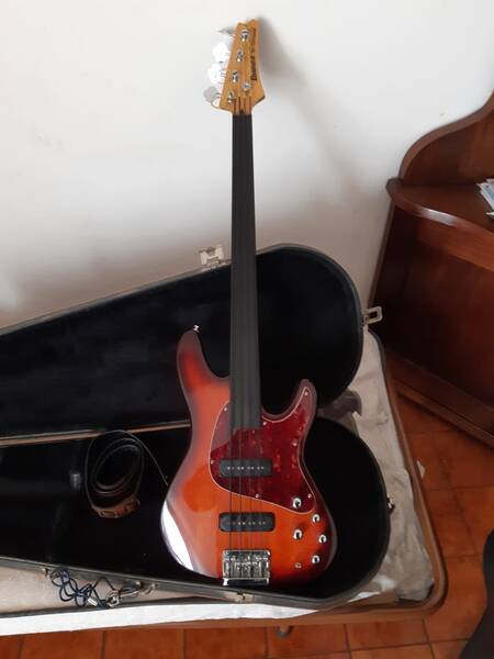 ibanez anni 80