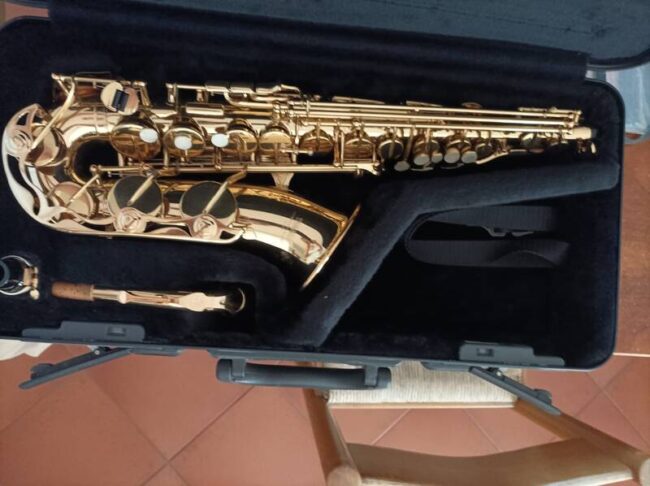 vendo sax yamaha contralto modello yas-275 nuovo