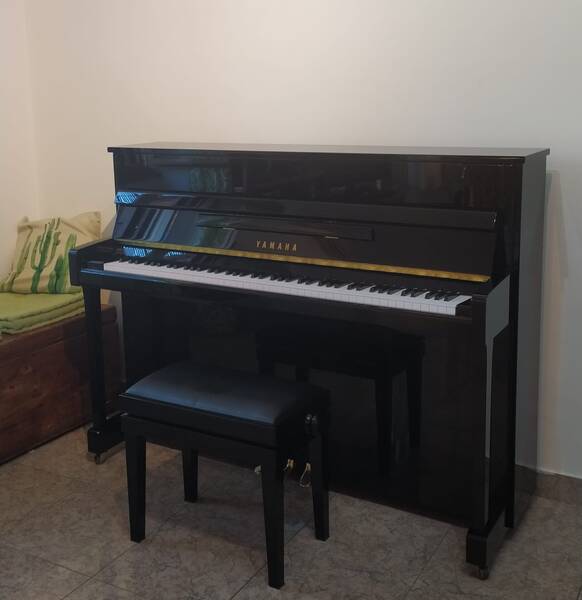pianoforte yamaha ottime condizioni
