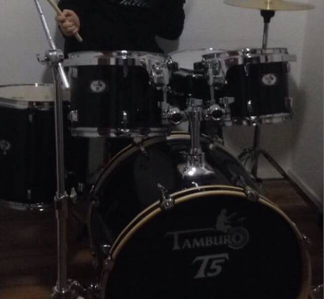 vendo batteria tamburo t5 usata