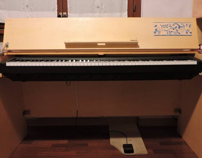 supporto artigianale pianoforte p45 yamaha