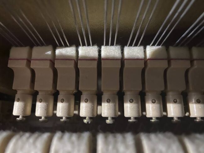 pianoforte verticale pari al nuovo vendesi