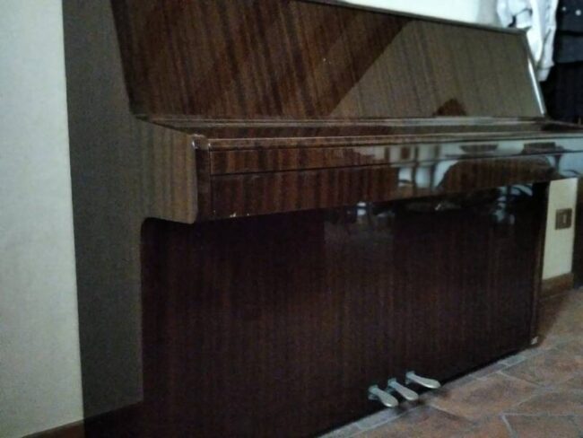 pianoforte verticale hubschen