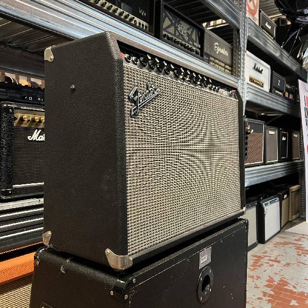 fender - fm 212 r frontman