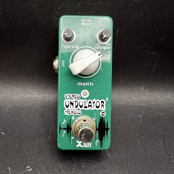 x vive - undulator v16 tremolo stereo