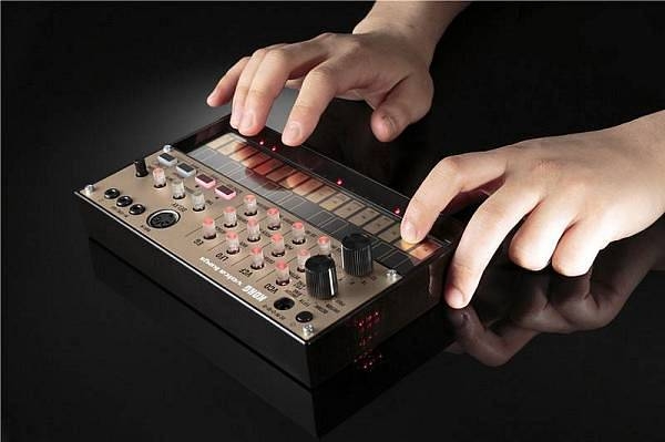 korg volca keys - sintetizzatore analogico
