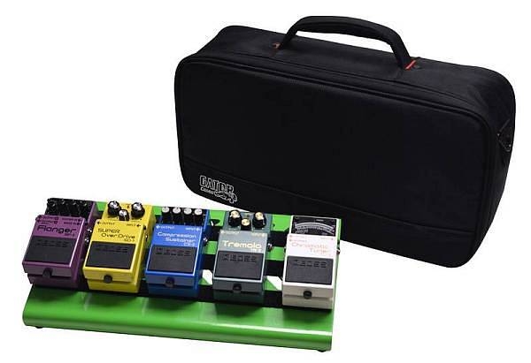 gator gpb-lak-gr - pedal board porta pedali in alluminio small c/borsa