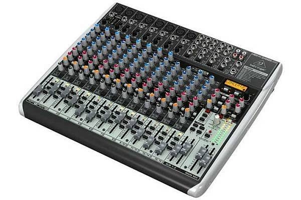 behringer xenyx qx2222usb - mixer con effetti e compressori