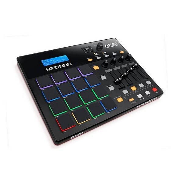 akai mpd226 - midi pad controller a 16 pad e 4 slider