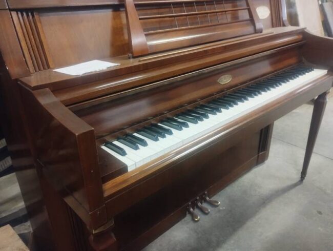 pianoforte wurlitzer con trasporto e panca inclusi
