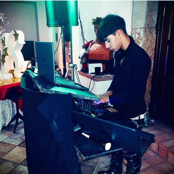 1766227436478-jpeg servizio dj