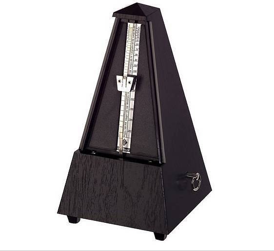 wittner metronomo pyramid shape nero 845161