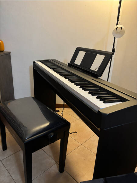 piano digitale yamaha p45