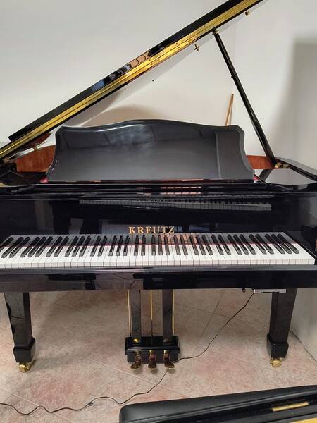 1762762998688-jpeg pianoforte kreutz 148 a coda silent con trasporto e panca inclusi