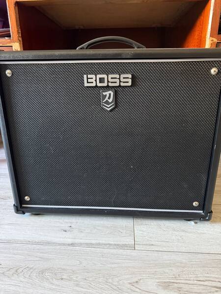 boss katana 100 mkii amplificatore combo