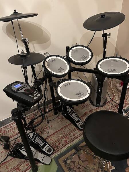 roland td-11 v-drums v-compact batteria/ampli roland pm-03 doppio ped