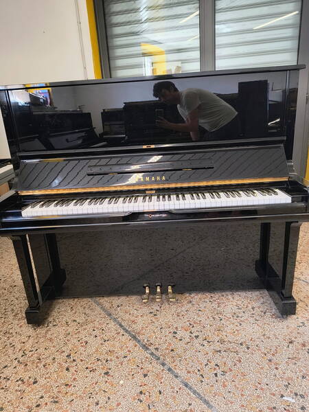 pianoforte yamaha u3 h certificato yamaha con trasporto e panca