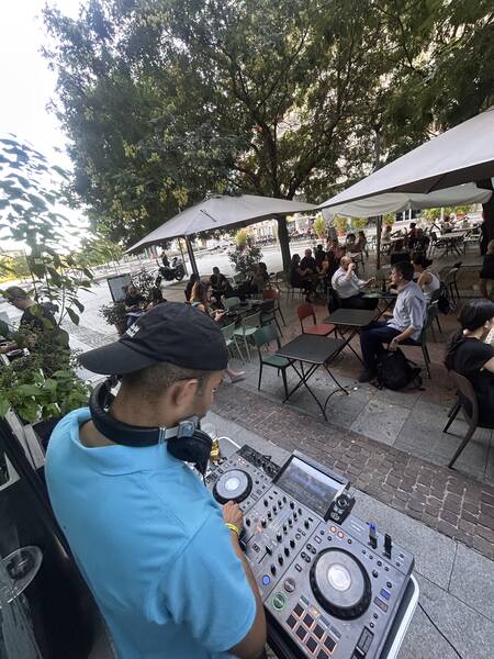 dj set - deep tech house - lounge