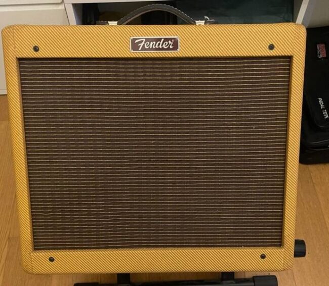 fender blues junior laquered tweed