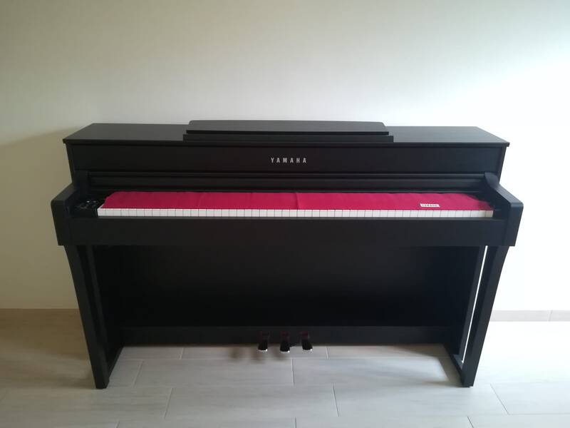 pianoforte clavinova yamaha clp 645 + sgabello in velluto + cuffie akg |  Musicusata.it