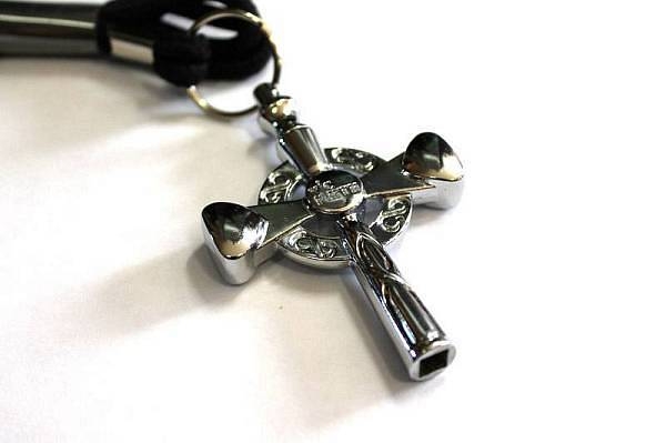 vic firth ac crosskey chiave per accordare la batteria con croce celtica