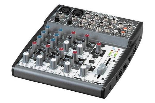 behringer xenyx 1002 mixer compatto