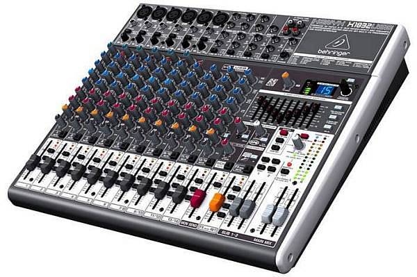behringer xenyx x1832usb eu