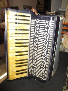 fisarmonica sibylla brand 96 bassi anni 60 - Strumenti musicali Lazio