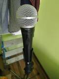 microfono dinamico e asta