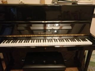 vendo pianoforte hartmann + sgabello