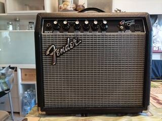 amplificatore fender frontman 15r in ottime condizioni con scatola