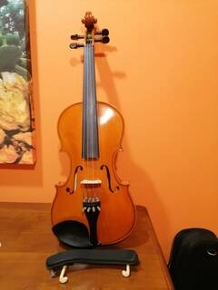 vendo violino yamaha completo di custodia spalliera e due archetti