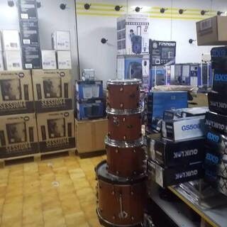 batteria tamburo opera