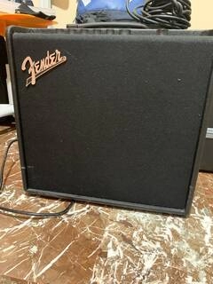 amplificatore fender mustang lt50