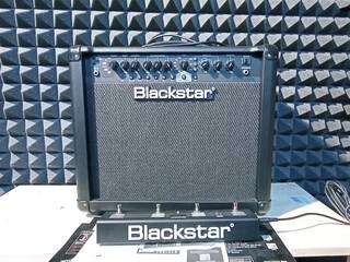 blackstar id:30 tvp con fs 10 multifunction footcontroller prezzo non