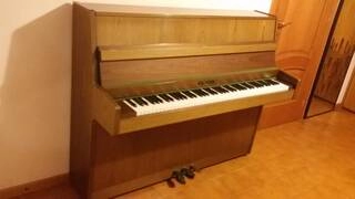 vendo pianoforte verticale bachmann