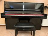pianoforte verticale niemeyer mod 111