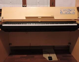 supporto artigianale pianoforte p45 yamaha