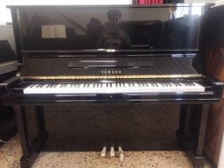 pianoforte yamaha u3a con trasporto e panca inclusi