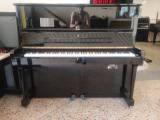 pianoforte steinway k132 hamburg con trasporto e panca inclusi