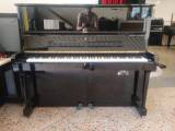 pianoforte-steinway-k132-hamburg-con-trasporto-e-panca-inclusi