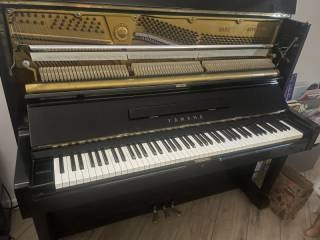 pianoforte acustico verticale nero yamaha u2