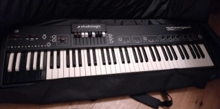numa organ 2 studiologic - clone hammond